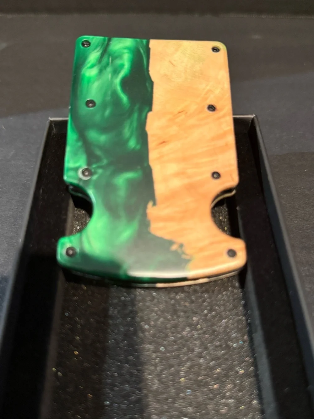 Limited edition Avant wood Green & Natural Wood resin Card Holder Wallet
